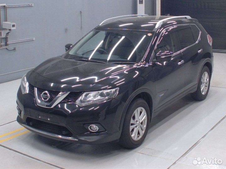 Накладка на дверь передняя правая Nissan X-Trail