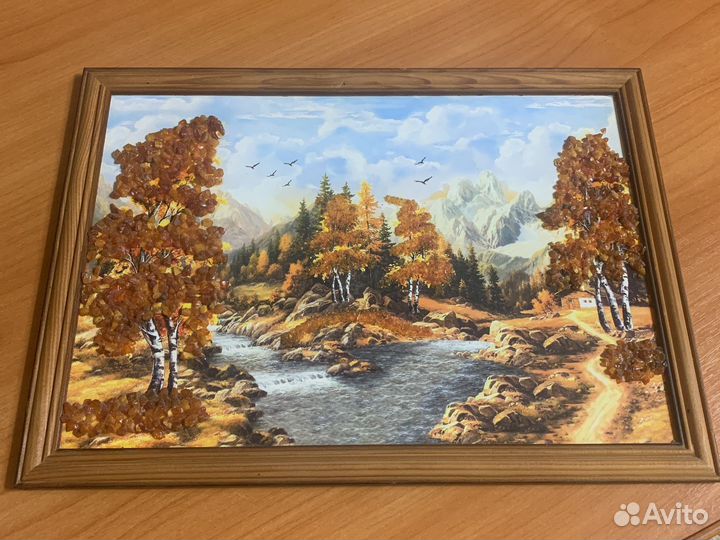 Картина с янтарем