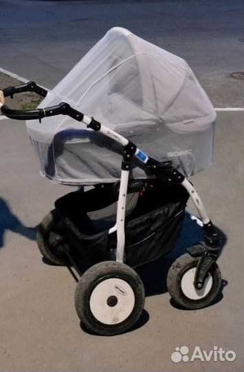 Прогулочная коляска 2 в 1