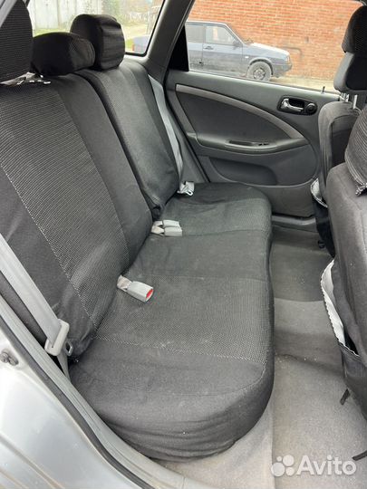 Чехлы на chevrolet lacetti
