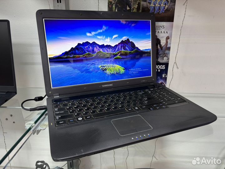 Ноутбук Samsung R525