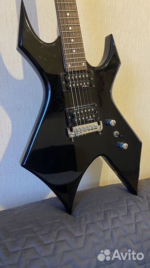 Электрогитара B. C. Rich Warlock