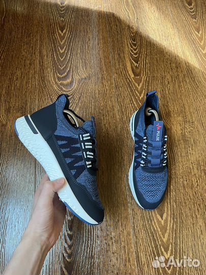 Кроссовки мужские