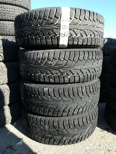 168. Резина Nokian 235/65R17 на дисках зимняя