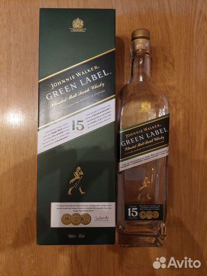 Пустая бутылка виски Green Label