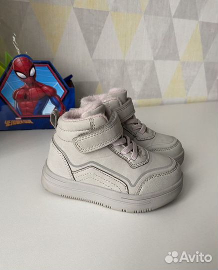 Ботинки демисезонные 22 размер