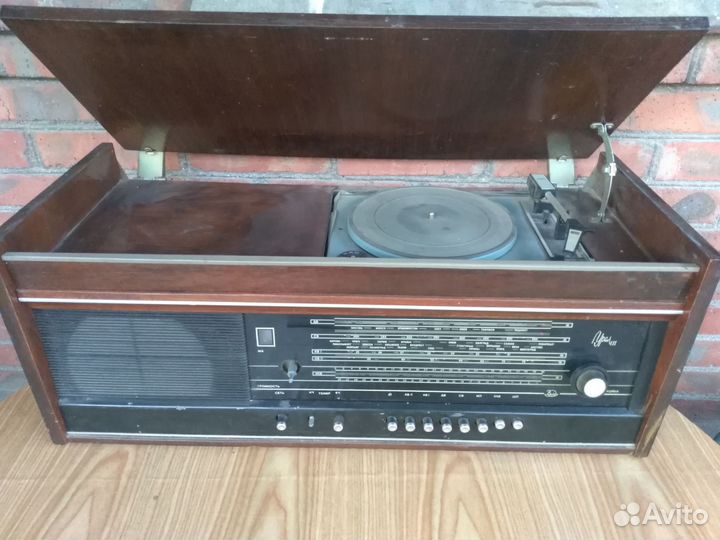 Радиола Урал 111