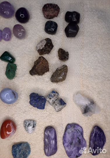 Камни и минералы коллекция