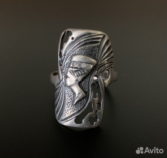 Серебряное кольцо