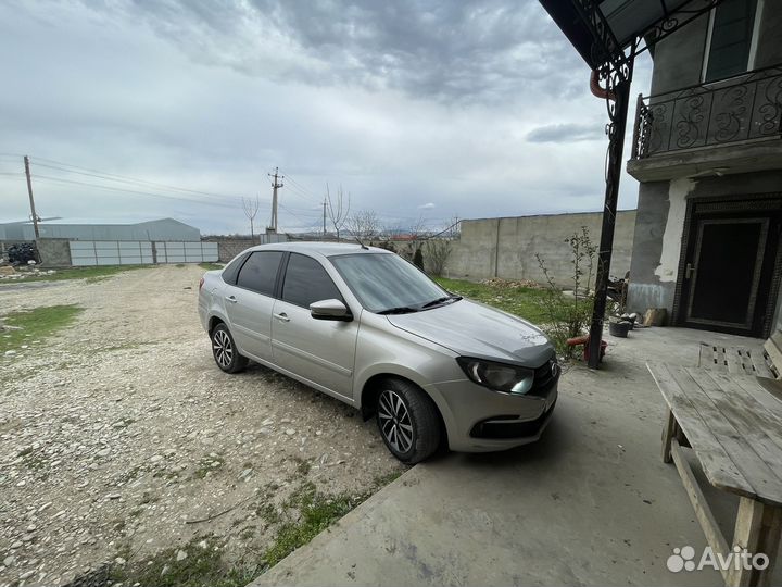 LADA Granta 1.6 МТ, 2018, 131 000 км