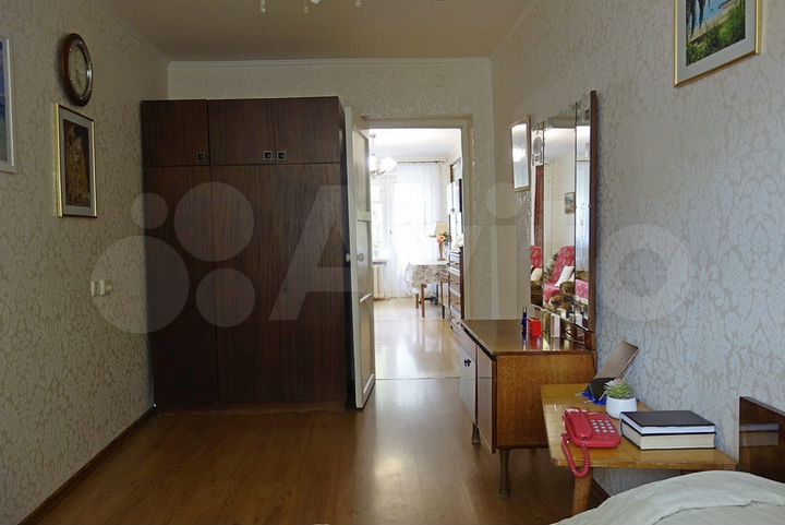 3-к. квартира, 56 м², 2/5 эт.