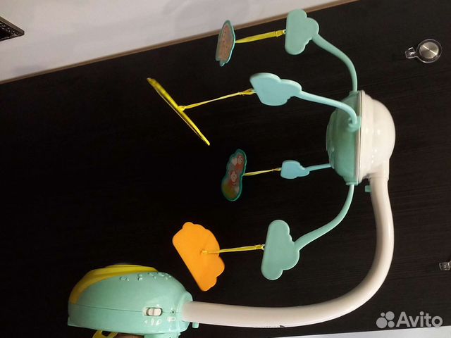 Музыкальный мобиль на кроватку