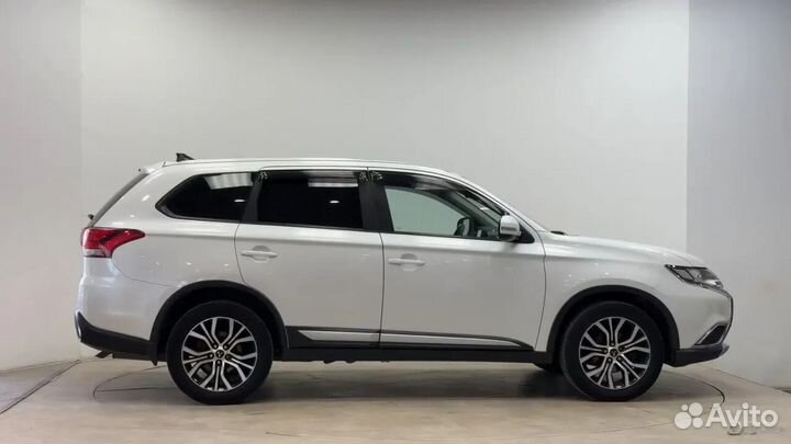 Mitsubishi Outlander 2.0 CVT, 2016, 115 472 км