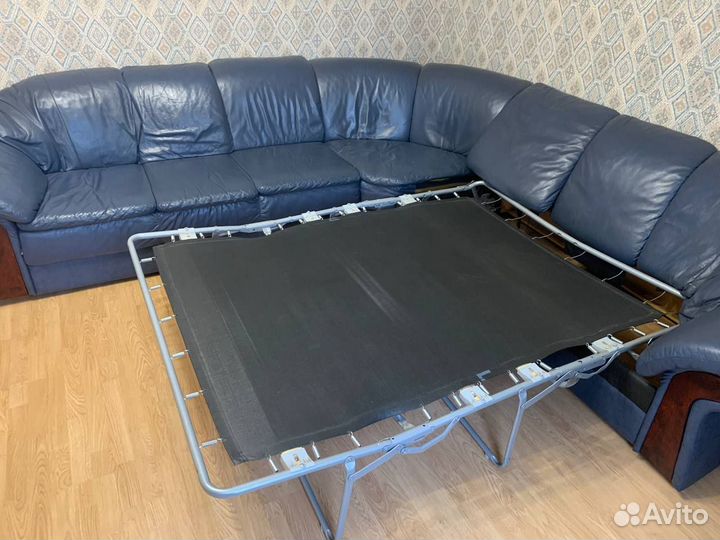 Кожаный угловой диван бу