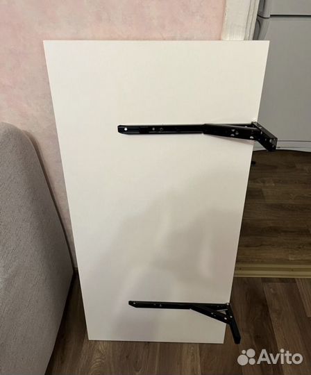 Подвесной столик