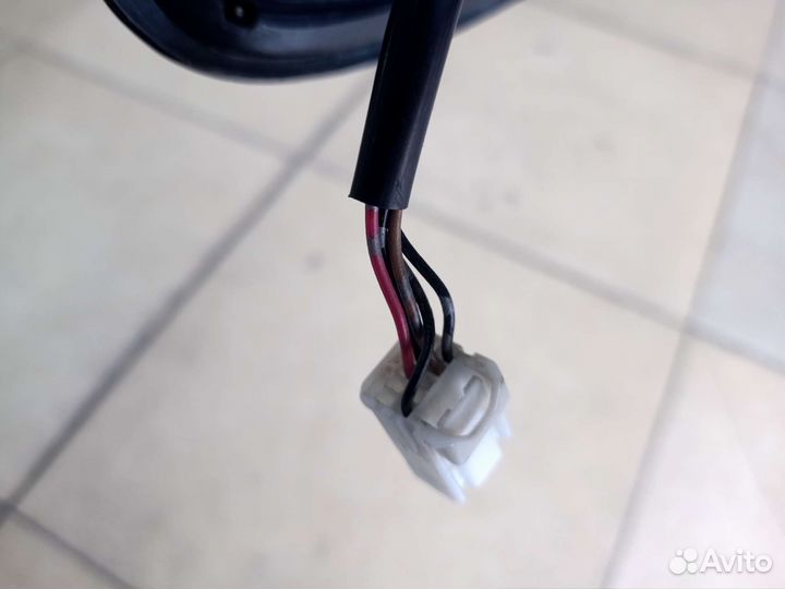 Зеркало Правое Toyota Hilux