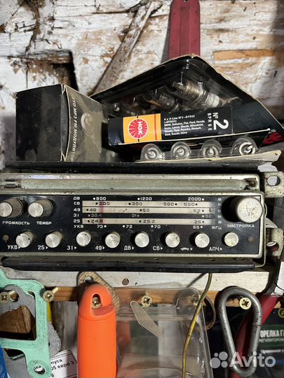 Продам штатное радио Москвич 412