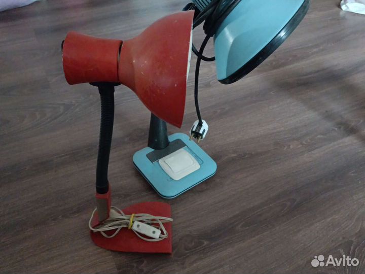 Лампа настольная