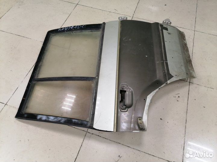 Дверь задняя правая Mitsubishi Pajero V45W 4M40