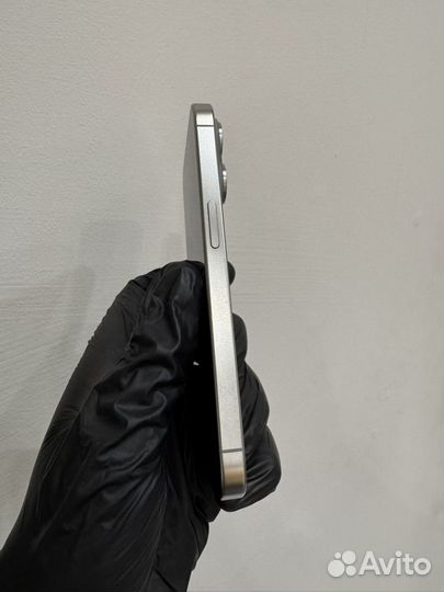 iPhone 15 Pro, 128 ГБ