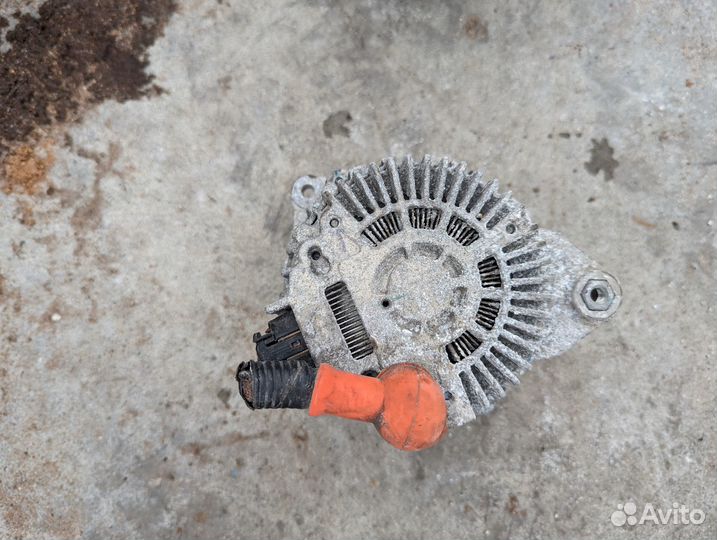 Генератор Nissan Note E12 HR12DDR