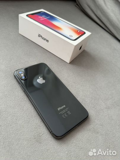 iPhone X, 64 ГБ