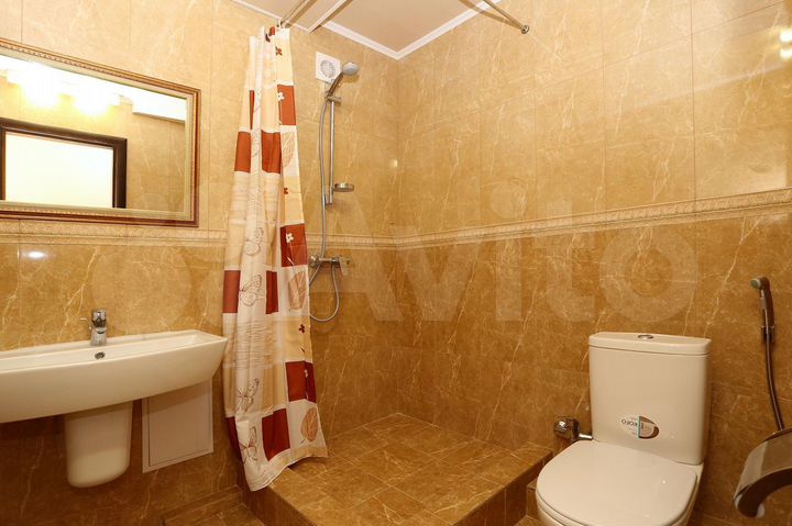 Комната 15 м², 1/4 эт.