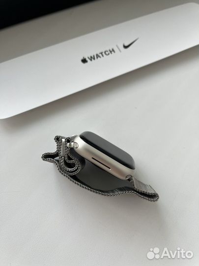 Смарт-часы Apple Watch Series 7 - 41 мм