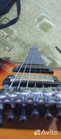 Электрогитара