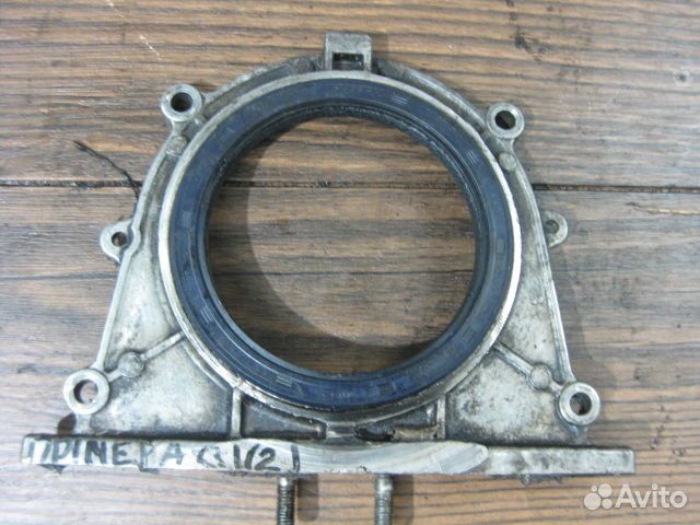 Крышка коленвала задняя Nissan Primera P10 (1990–1