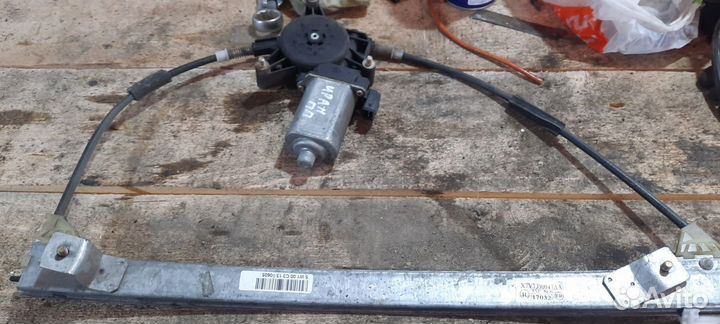 Стеклоподъемник Iran Khodro Samand 2003)