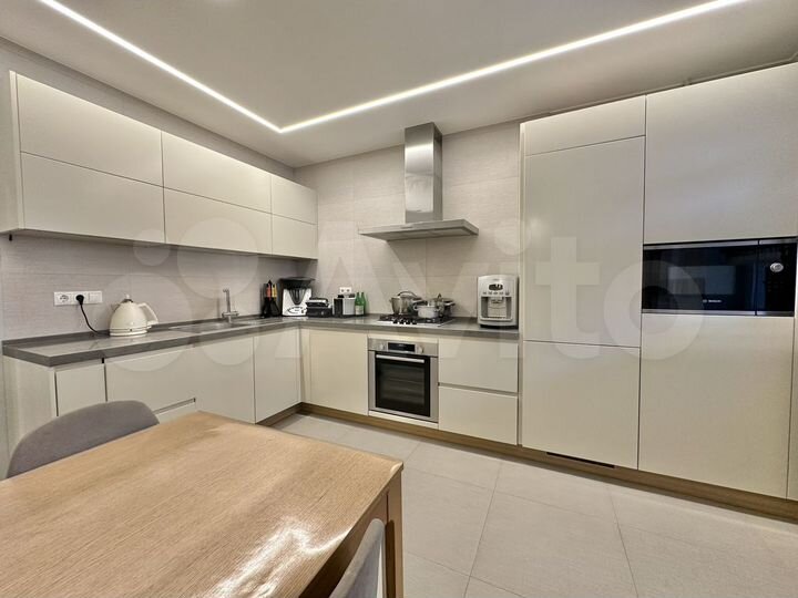 2-к. квартира, 78 м², 5/10 эт.