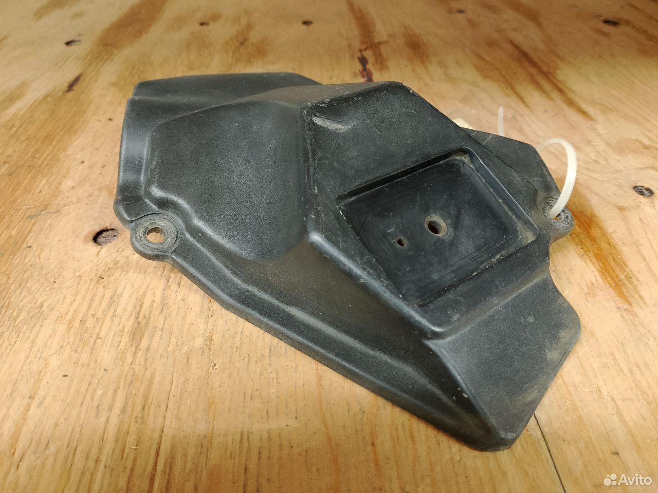 Kawasaki VZ750 89 накладка пластиковая