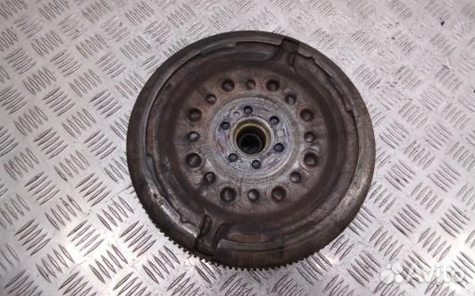 Маховик skoda octavia A5, Номер 03G105266BN (2NK01A401)