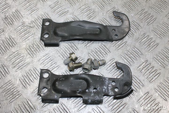 Крюк моторный (комплект) 3UZ-FE Toyota Lexus
