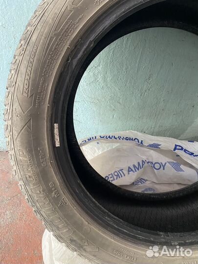 Goodyear UltraGrip 215/55 R17 98