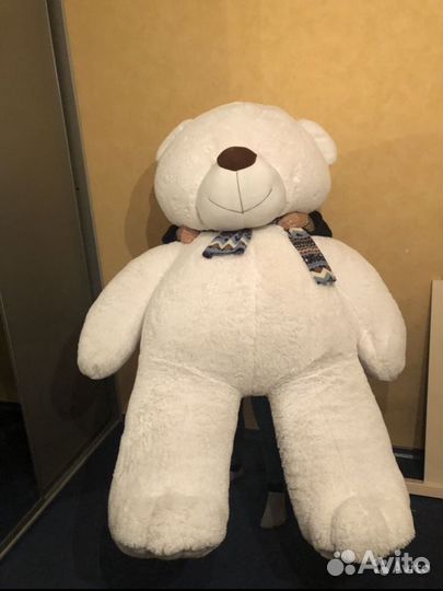 Плюшевый медведь