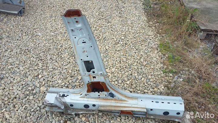 Б/У стойка кузова левый Chevrolet Cruze J300