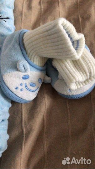 Конверт одеяло для новорожденного с пинетками