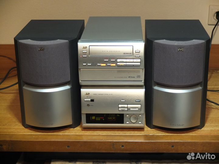 Музыкальный центр JVC