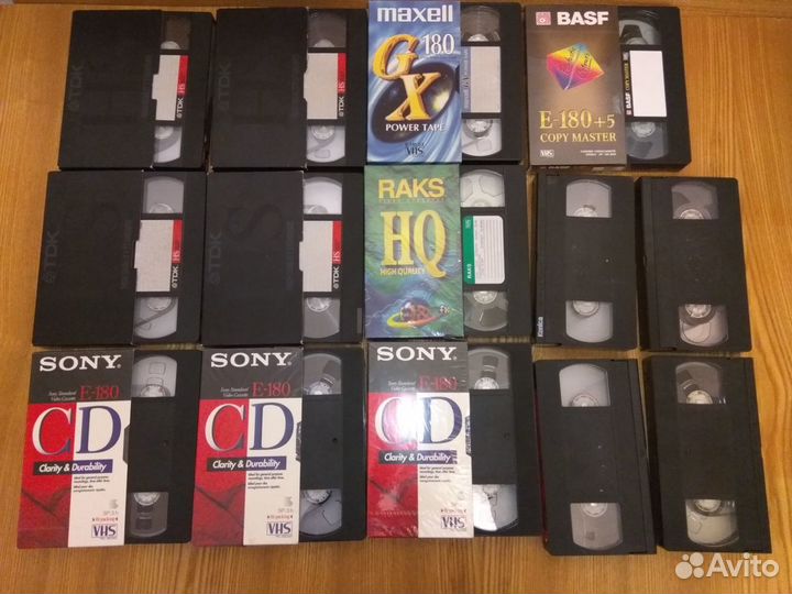 Видеокассеты VHS (13 кассет)