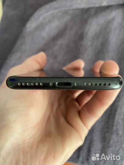 Телефон iPhone 7 32g