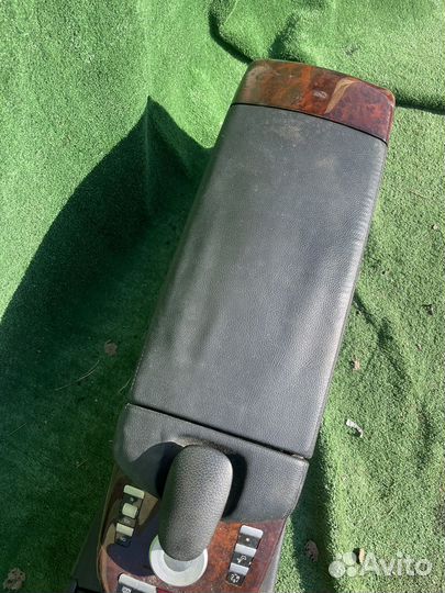 Mercedes w221 подлокотник черный