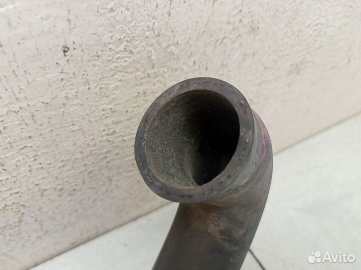 Патрубок системы охлаждения