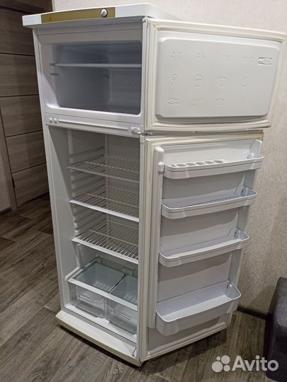 Холодильник Indesit ST167.028