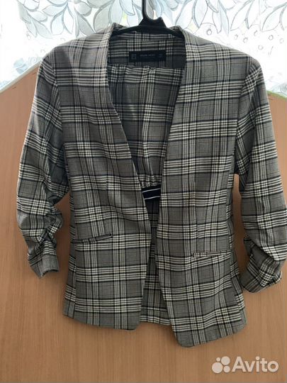 Женский деловой костюм 46