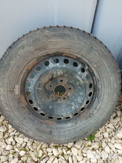 Колеса нокиан зимние 205/60/16 для форд 4шт