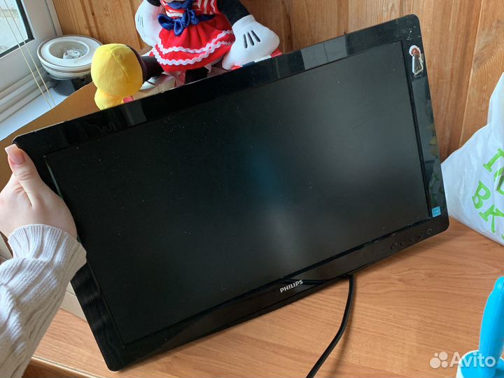 Монитор Philips