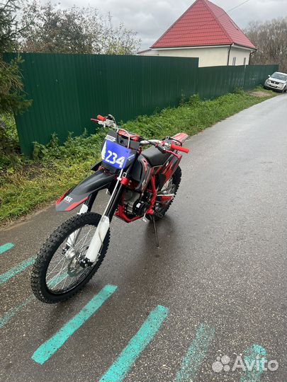 Мотоцикл BSE Z10