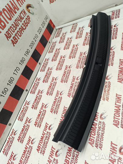 Накладка замка багажника Voyah Free Фри